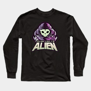 Funny alien cat in spacesuit Long Sleeve T-Shirt